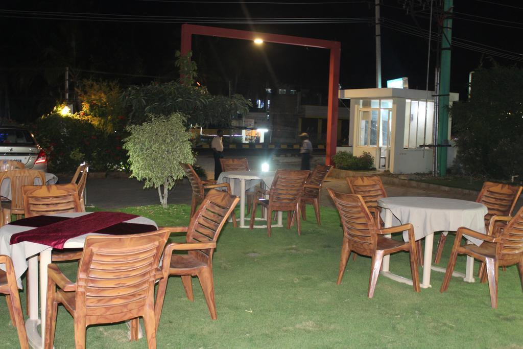 Hotel Kalyani Mysore Exterior photo